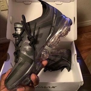 BRAND NEW PAIRS OF NIKE VAPORMAX
